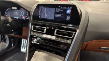 BMW Seria 8 II M Coupe 4.4 M850i 530KM 2018 BMW Seria 8 4.4 Benzyna 530KM, zdjęcie 34