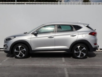 Hyundai Tucson III SUV 2.0 CRDI 185KM 2016 Hyundai Tucson 2.0 CRDi, 182 KM, 4X4, Automat, zdjęcie 2