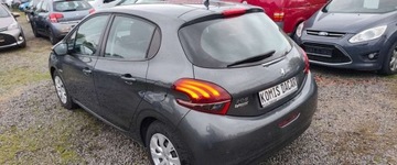 Peugeot 208 I Hatchback 5d Facelifting 1.2 PureTech 82KM 2016 Peugeot 208 Peugeot 208 1.2 PureTech Allure 1.2 Benzyna 82KM, zdjęcie 3