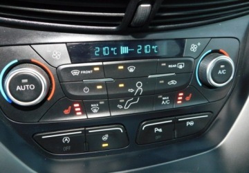 Ford Kuga II SUV Facelifting 2.0 TDCi 150KM 2018 Ford Kuga z Gwarancja Fotele Podgrzewane Kamera Model 2019r 2.0 Diesel, zdjęcie 17