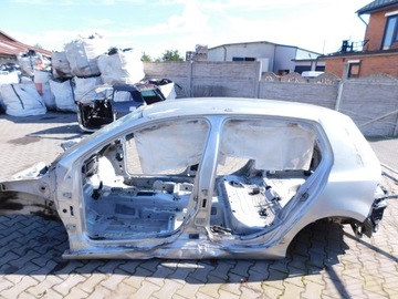 VOLKSWAGEN GOLF VI ЧЕТВЕРТЬ ПЕРЕДНЯЯ СПРАВА