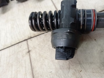 AUDI A4 B6 НАСОС ИНЖЕКТОР ИНЖЕКТОР 038130073AR