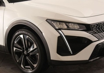 Peugeot 408 2022 Peugeot 408 Allure Pack EAT8 Perla Od Reki 1.2 Benzyna 130KM, zdjęcie 16