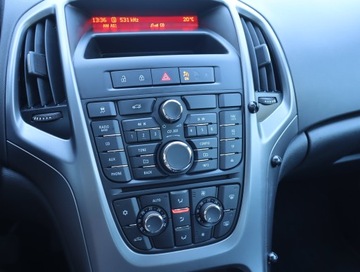 Opel Astra J Sedan 1.6 Twinport ECOTEC 115KM 2016 Opel Astra 1.6 16V, Salon Polska, Skóra, Klima, zdjęcie 11