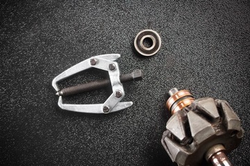 Съемник двузахватный 4