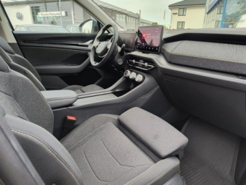 Skoda Kodiaq I SUV Facelifting 2.0 TDI SCR 150KM 2024 Skoda Kodiaq 2.0 TDI 4x2 Selection DSG, 150KM, Sal, zdjęcie 9