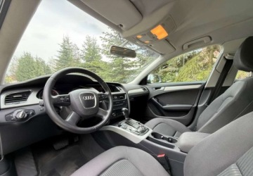 Audi A4 B8 Avant 2.0 TDI 143KM 2008 Audi A4 Avant Audi A4 Avant 2.0 TDI DPF multitronic Ambiente 2.0 Diesel, zdjęcie 13