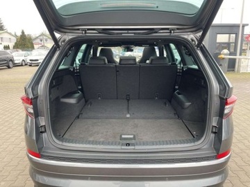 Skoda Kodiaq I SUV Facelifting 1.5 TSI 150KM 2023 Skoda Kodiaq TSI 2X4 150KM Sportline 7 os 1.5 Benzyna 150KM, zdjęcie 23