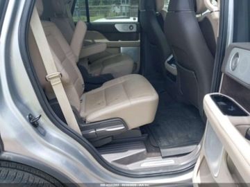 Lincoln Navigator III 2023 Lincoln Navigator Reserve 2023 3.5l 3.5 Benzyna 440KM, zdjęcie 11