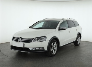 Volkswagen Passat B7 Alltrack 2.0 TSI 210KM 2013 VW Passat 2.0 TSI, 4X4, DSG, Skóra, Navi, Xenon, zdjęcie 1