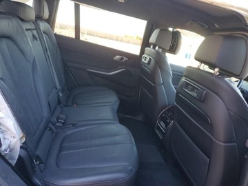BMW X7 2021 BMW X7 xDrive40i 2021 3.0 Benzyna 335KM, zdjęcie 11