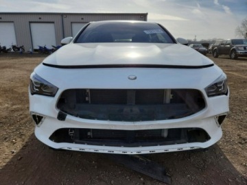 Mercedes CLA C118/X118 2020 Mercedes-Benz CLA 2020 r. 2,0L 4 MATIC 2.0 Benzyna 221KM, zdjęcie 1