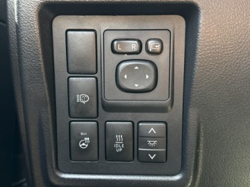 Toyota Land Cruiser VI MPV Faceliting 2.8 D-4D 177KM 2016 Toyota Land Cruiser LC 2.8 D-4D Invincible VI (201, zdjęcie 17