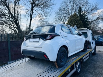 Toyota Yaris IV Hatchback 1.5 Dynamic Force 125KM 2022 Toyota Yaris 1.5benz 125KM/Salon PL/I WŁ/FV23%, zdjęcie 7