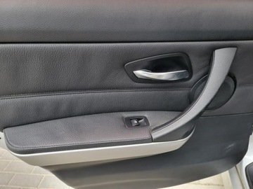 BMW Seria 3 E90-91-92-93 Limuzyna E90 325Xi 218KM 2006 BMW 3 Touring (E91) 325 Xi, Manual, Serwisowany, 4x4,Podgrzewane fotele, zdjęcie 20