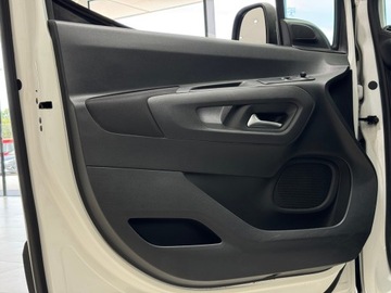 Opel Combo E Kombivan 1.5 Diesel 131KM 2021 Opel Combo Life Edition / Hak / 1właściciel / Salo, zdjęcie 10