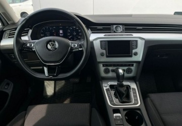 Volkswagen Passat B8 Limousine 1.8 TSI BlueMotion Technology 180KM 2016 Volkswagen Passat Full LED Automat Tempomat FV Marza 1.8 Benzyna, zdjęcie 31