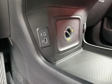 Omoda 9 1.5 T-GDI 537KM 2025 Omoda 9 Omoda 9 EXCLUSIVE Ink black czerwony srodek wyprzedaz rocznika 2025, zdjęcie 24