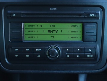 Skoda Fabia II Hatchback 1.2 i HTP 60KM 2009 Skoda Fabia 1.2, Klima, El. szyby, zdjęcie 13