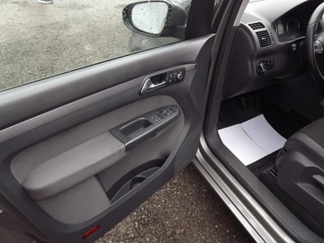 Volkswagen Touran II 1.6 TDI 105KM 2011 Volkswagen Touran AUTOMAT !DSG 7-BIEGOWY!, zdjęcie 8
