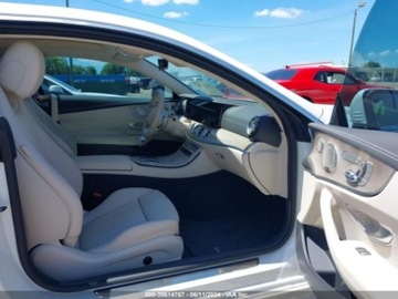 Mercedes Klasa E W213 2022 Mercedes-Benz Klasa E 2022r, E 450, 3.0L 3.0 Benzyna 362KM, zdjęcie 9