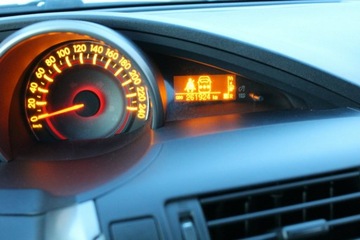 Toyota Verso Minivan 1.8 Valvematic 147KM 2009 Toyota Verso 1.8 VVT-i 147KM Benzyna+LPG z Niemiec, zdjęcie 16