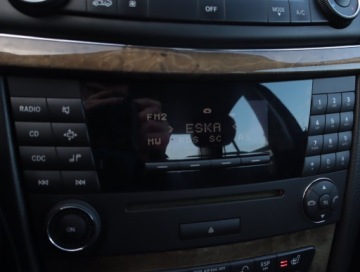 Mercedes Klasa E W211 Sedan W211 1.8 (200 Kompressor) 184KM 2007 Mercedes E E 200 Kompressor, GAZ, Automat, Skóra, zdjęcie 11