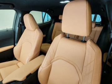 Lexus UX Crossover Facelifting 2.0 300h 199KM 2025 Od ręki - 300h F Sport 2.0 Hybrid Dynamic Force 199KM | Podgrzewane fotele!, zdjęcie 5
