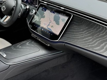 Mercedes Klasa E W214 Sedan 2.0 220d 197KM 2025 E Klasa 220 d 4-Matic AMG 2.0 (197KM) 2025, zdjęcie 7