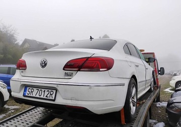 Volkswagen CC 2.0 TDI BlueMotion Technology 150KM 2016 Volkswagen CC 2016r, 2.0 TDI. Uszkodzony przod. 2.0 Diesel 150KM, zdjęcie 3