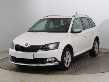Skoda Fabia III Kombi 1.0 TSI 110KM 2018 Skoda Fabia 1.0 TSI, Salon Polska, Klima, zdjęcie 1