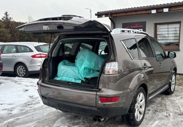Mitsubishi Outlander II 2.0 DID DOHC 140KM 2010 Mitsubishi Outlander 2010r. 2.0 Diesel 140KM, zdjęcie 4