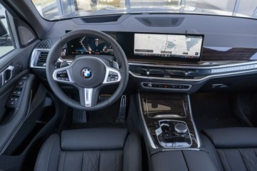 BMW X5 G05 SUV Facelifting 3.0 40d 352KM 2026 BMW X5 xDrive40d M-Performance - Dostępne od, zdjęcie 24
