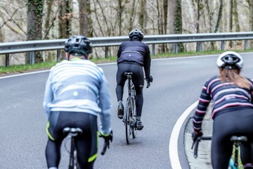 Rogelli STRIPE – удобная зимняя велокуртка