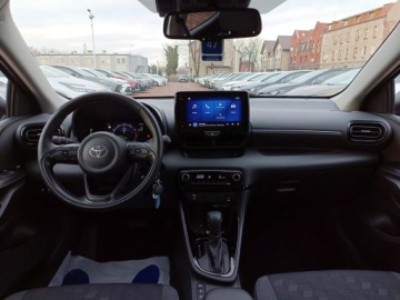 Toyota Yaris IV Hatchback 1.5 Hybrid Dynamic Force 116KM 2024 Toyota Yaris Hybrid 1.5 Style IV (2020-) 1.5 Hybry, zdjęcie 13