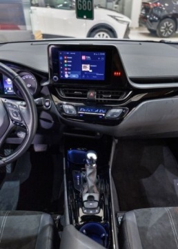 Toyota C-HR I Crossover Facelifting 1.8 Hybrid 122KM 2023 Toyota C-HR 1.8 Hybrid GPF GR Sport 1.8 Hybryda 122KM, zdjęcie 23