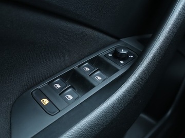 Skoda Scala Hatchback 1.6 TDI 115KM 2020 Skoda Scala 1.6 TDI, Automat, Klima, Klimatronic, zdjęcie 15