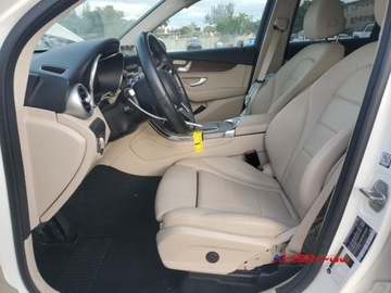 Mercedes GLC C253 2021 Mercedes-Benz GLC 2021 r. ,2,0L 300 4MATIC 2.0 Benzyna 255KM, zdjęcie 8