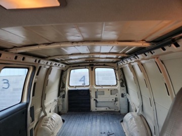 Chevrolet Express 2000 Chevrolet Express Delivery Van 2000 5.7 Benzyna 255KM, zdjęcie 3