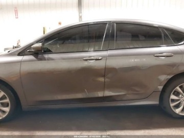 Chrysler 2015 Chrysler 200 S 2015 3.6l 3.6 Benzyna 295KM, zdjęcie 2