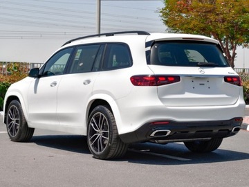 Mercedes GLS X167 SUV Facelifting 3.0 450d 367KM 2025 MERCEDES-BENZ GLS 450 d 4-MATIC AMG Line 3.0 (367KM) 2025, zdjęcie 2