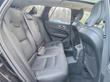 Volvo XC60 II Crossover Plug-In Facelifting 2.0 T8 455KM 2023 Volvo XC 60 Plus 2023 2.0 Hybryda Plug-in 455KM, zdjęcie 10