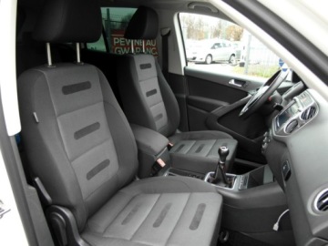 Volkswagen Tiguan I SUV 2.0 TDI CR DPF 140KM 2008 Volkswagen Tiguan Webasto 4x4 Nawigacja Bi-Xenon Klimatronik 2.0 Diesel, zdjęcie 22