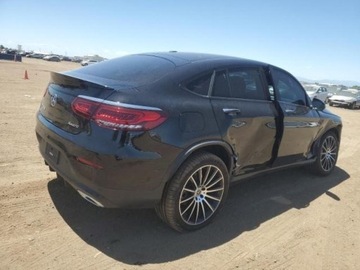 Mercedes GLC C253 2020 Mercedes-Benz GLC 2020 Mercedes-Benz GLC GLC 300 4MATIC Coupe 2.0 Benzyna, zdjęcie 4