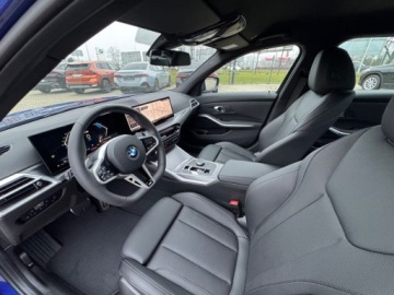 BMW Seria 3 G20-G21 Limuzyna 2.0 318i 156KM 2026 BMW Seria 3 18i 156 KM - Gotowy do Odbioru - Pakiet M Sport - Adaptacyjne, zdjęcie 15