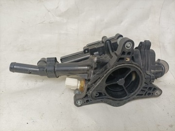 Mazda CX5 17->Termostat Obudowa USA