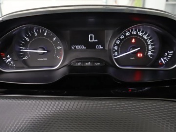 Peugeot 2008 I SUV Facelifting 1.2 PureTech 82KM 2016 Peugeot 2008 1.2 PureTech, Klima, Tempomat, zdjęcie 10