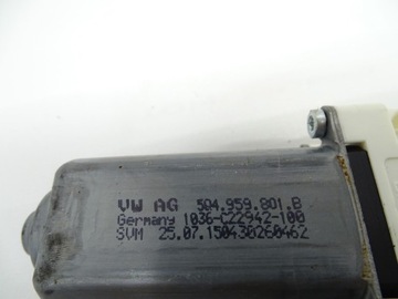 MOTOREK OKNO LEVÝ PRZOD PRZEDNI VW PASSAT B8 5Q4959801B