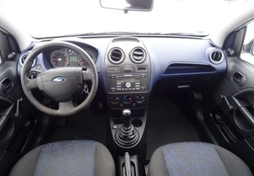Ford Fiesta VI 1.3 70KM 2006 Ford Fiesta 1.3ben,klima,5drzwi,oplacony 1.3 Benzyna 69KM, zdjęcie 6