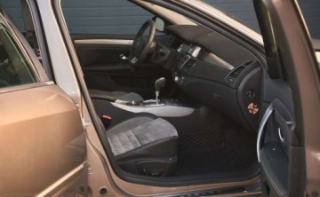 Renault Laguna III Hatchback 2.0T 16v 170KM 2011 Renault Laguna Renault Laguna 2.0 TCe 170 Initiale 2.0 Benzyna 170KM, zdjęcie 12